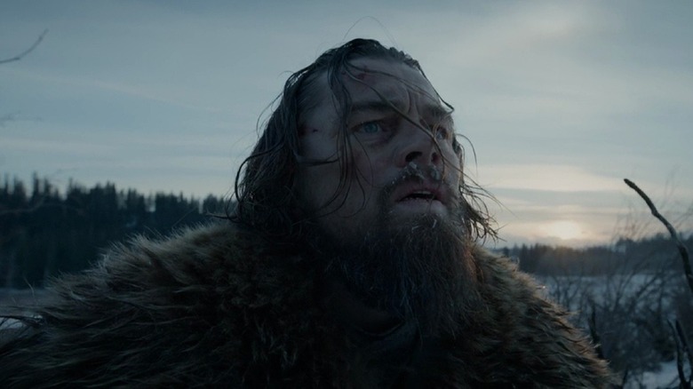 Hugh Glass hikes through the snow