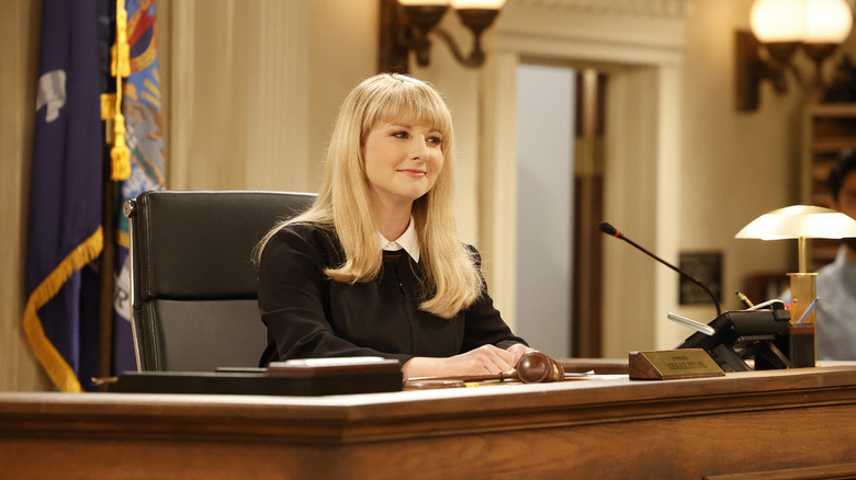 Melissa Rauch sitting as the judge in court