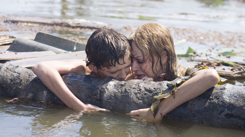 Tom Holland, Naomi Watts, The Impossible