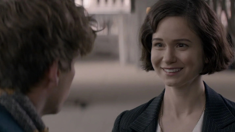 Tina smiling at Newt Scamander