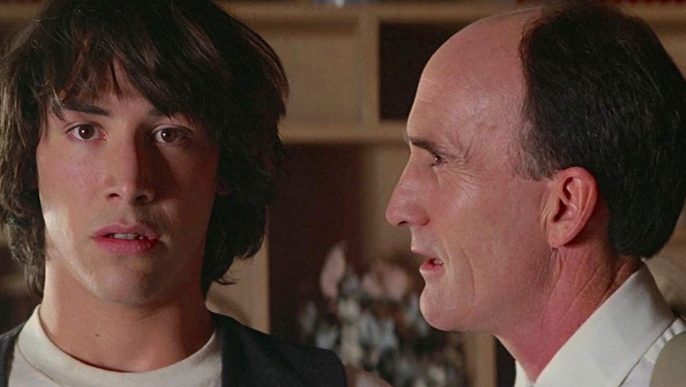 Keanu Reeves and Hal Landon Jr. in Bill & Ted's Excellent Adventure