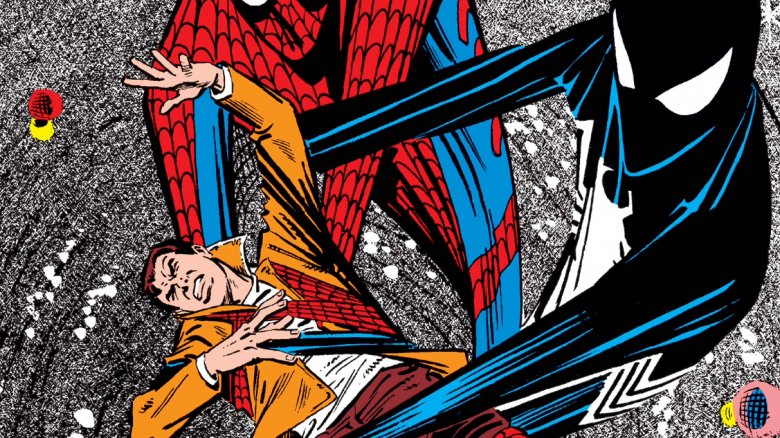 Spider-Man's original suit and the black suit fighting over him on the cover of 1984's Amazing Spider-Man #258