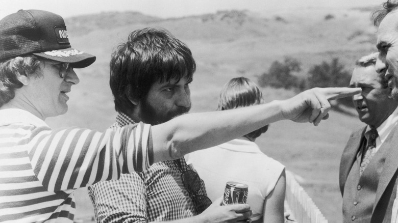 Poltergeist Tobe Hooper and Steven Spielberg directing