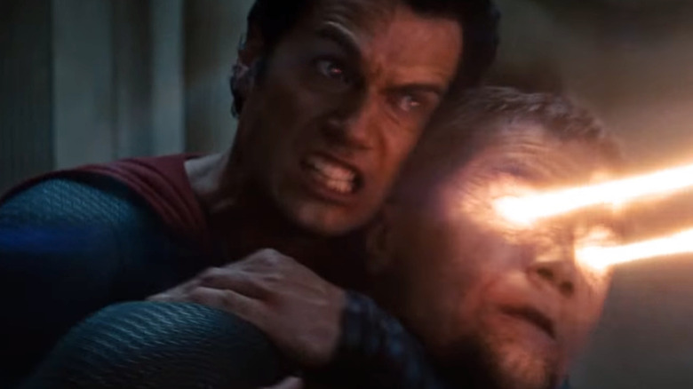 Superman and General Zod fighting in Man of Steel