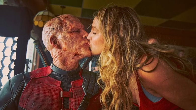 Lively kissing Reynolds as Deadpool