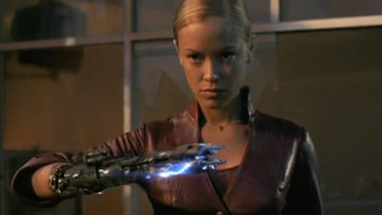 Kristanna Loken machine arm