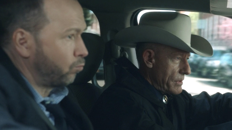 Blue Bloods Lyle Lovett, Donnie Wahlberg drive in car