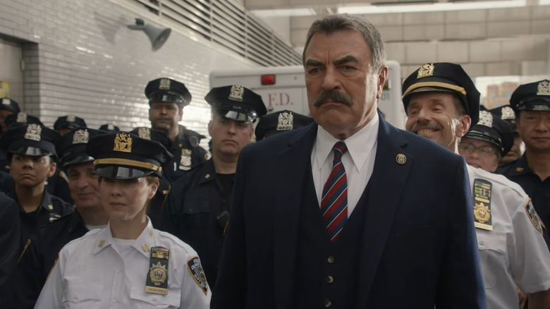 Tom Selleck and ensemble in Blue Bloods