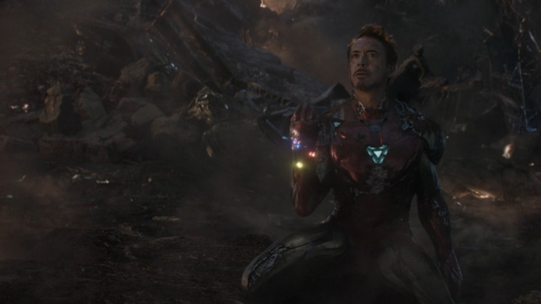 Iron Man steals the Infinity Stones from Thanos