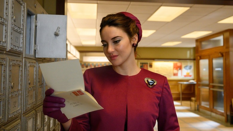 Shailene Woodley reads letter