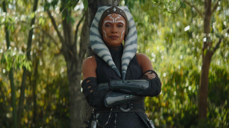 Ahsoka Tano leaning against tree