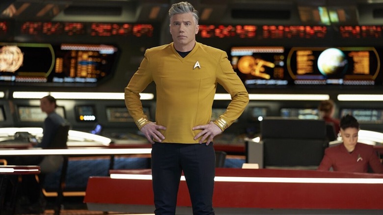 Pike comanding the Enterprise