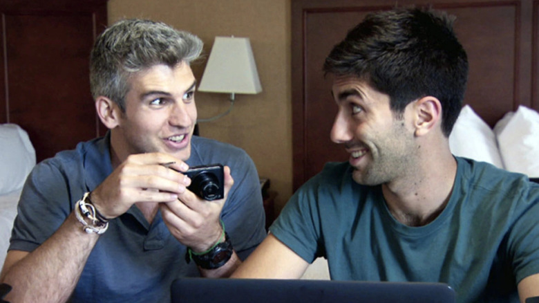 Max and Nev investigating a case