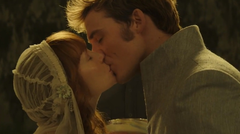 Finnick kisses Annie