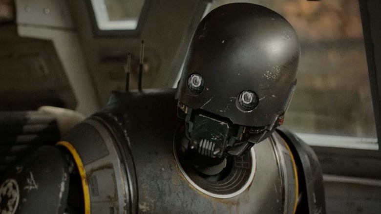 K-2SO droid leaning forward