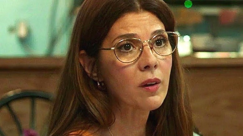 Aunt May in glasses