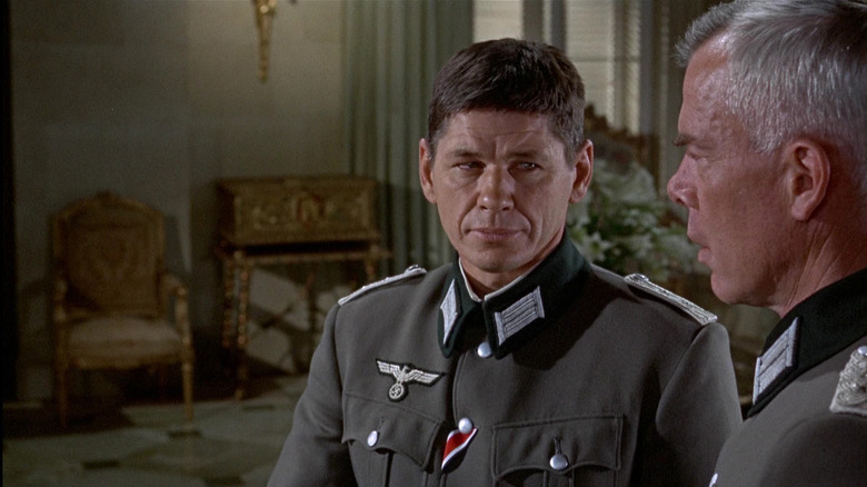 Charles Bronson conspires in military