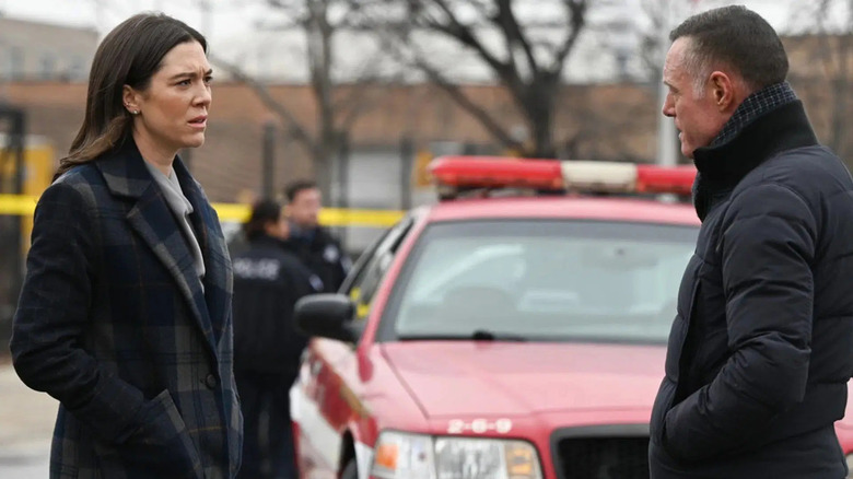 Voight and Chapman bantering on "Chicago PD"