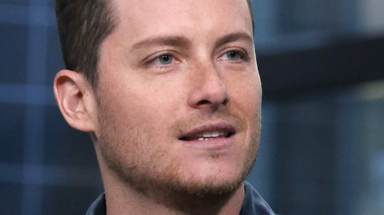 Chicago PD Star Jesse Lee Soffer's First On-Screen Kiss Was With ...