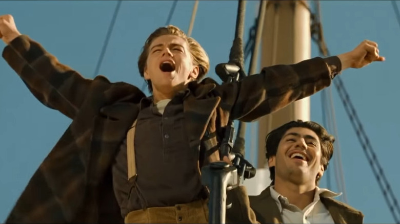 Jack cheering at front of Titanic
