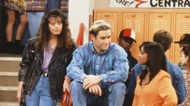 Saved by the Bell Tori, Zack, and Lisa sit