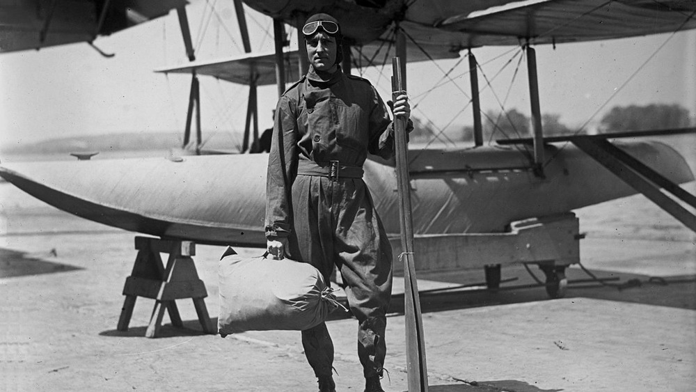 Richard Byrd and his plane