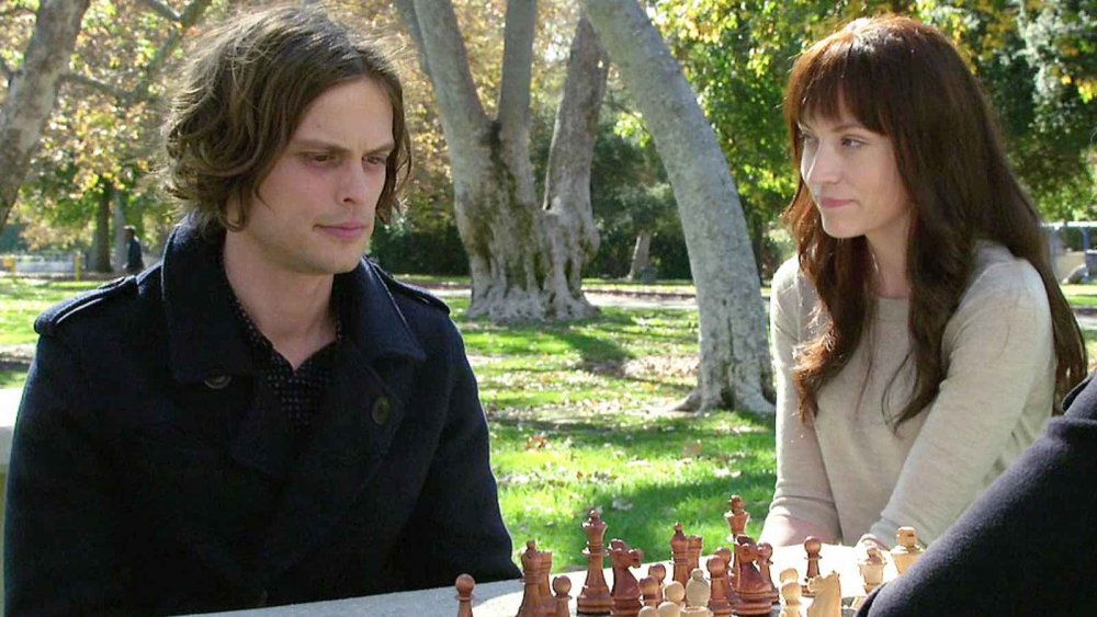 Matthew Gray Gubler as Spencer Reid and Beth Riesgraf as Maeve Donovan in Criminal Minds