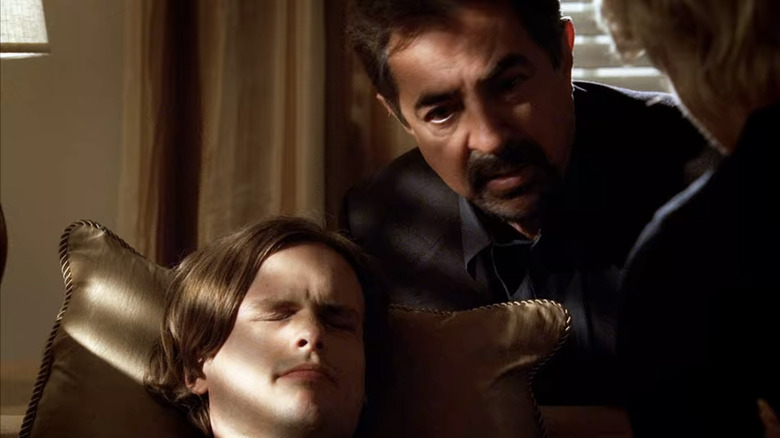 David Rossi with hypnotized Spencer Reid