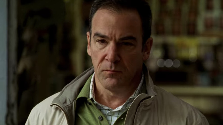 Jason Gideon leaving store