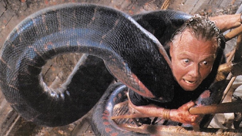 Paul gets attacked by the monster in "Anaconda" (1997)