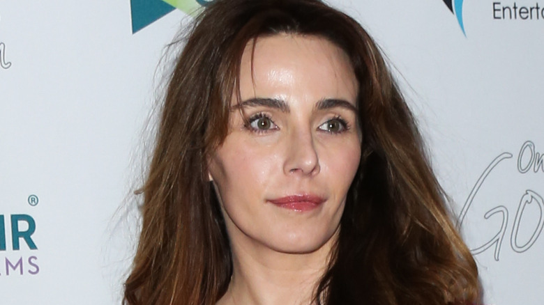 Lisa Sheridan turns her head