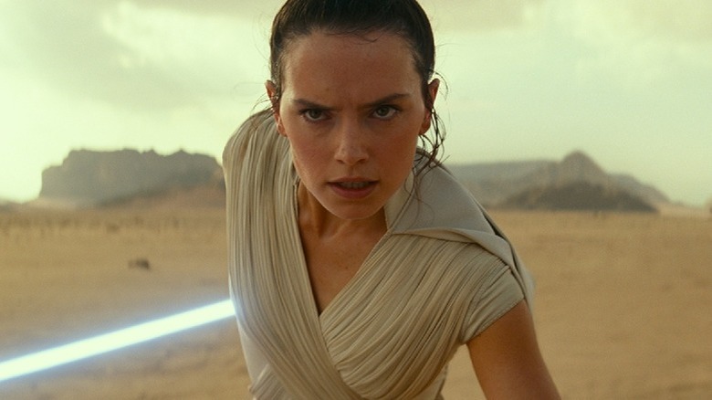 Rey looking determined