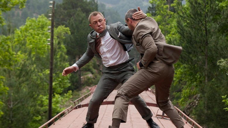 Bond fighting an enemy on a train