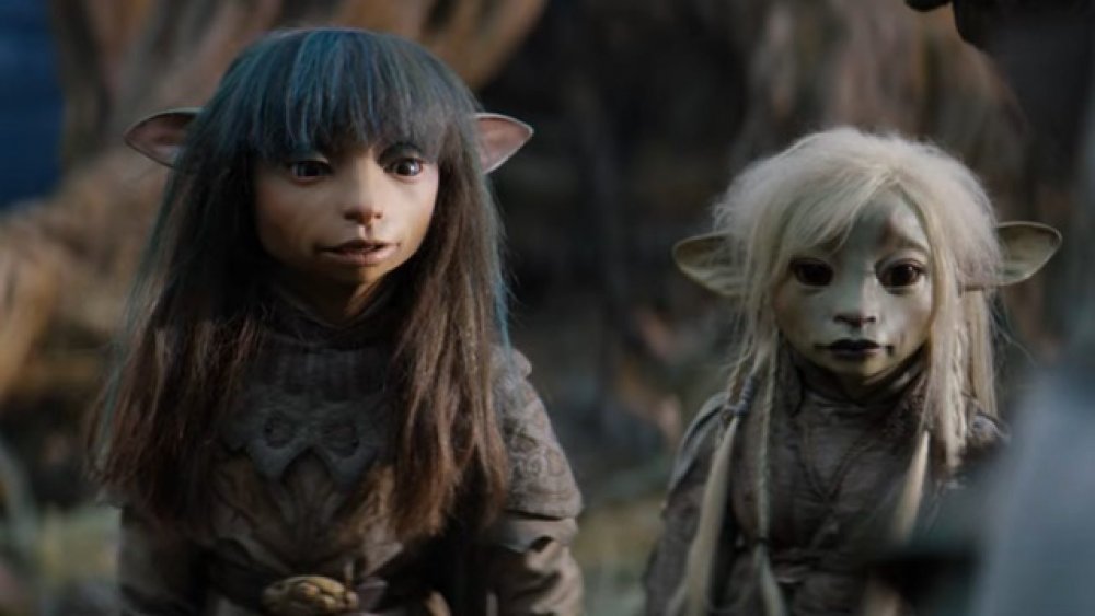 Rian and Deet, two Gelflings voiced by Taron Edgerton and Nathalie Emmanuel