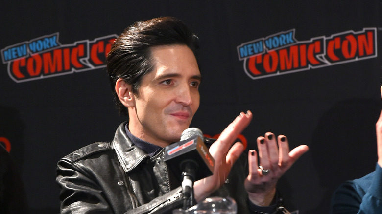 David Dastmalchian applauding