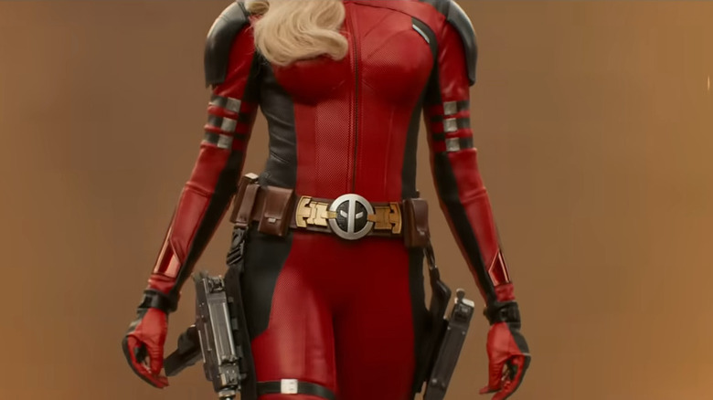 Lady Deadpool walking