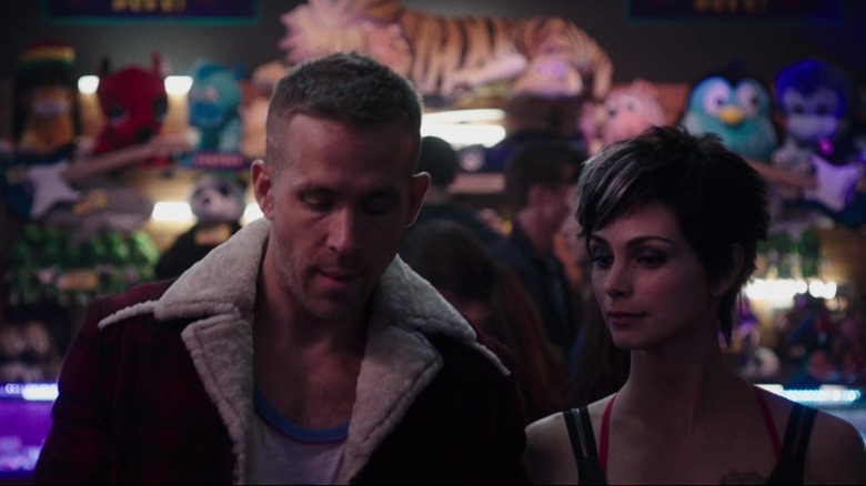 Wade Wilson and Vanessa in bar