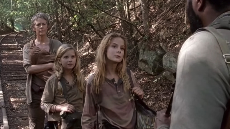 Lizzie and Mika TWD