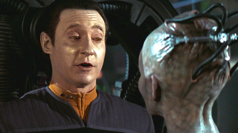 Data speaks to Borg Queen