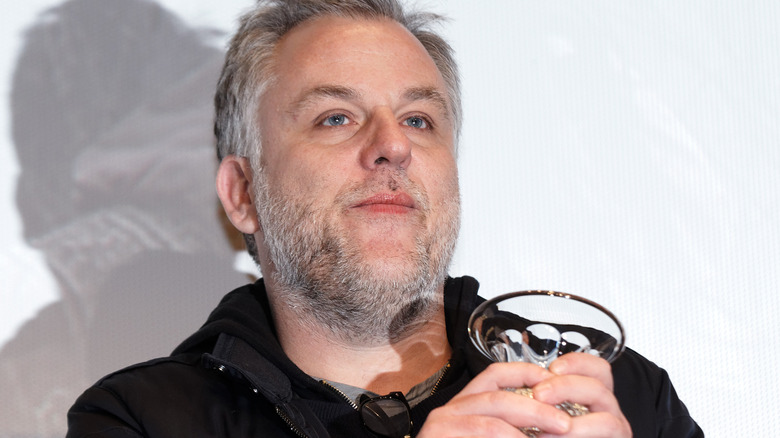 Pascal Laugier holding his award