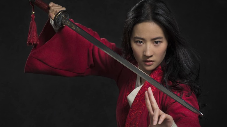 Mulan brandishing sword