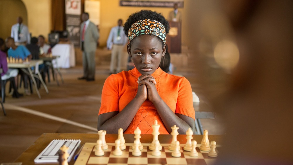 Phiona Mutesi plays chess