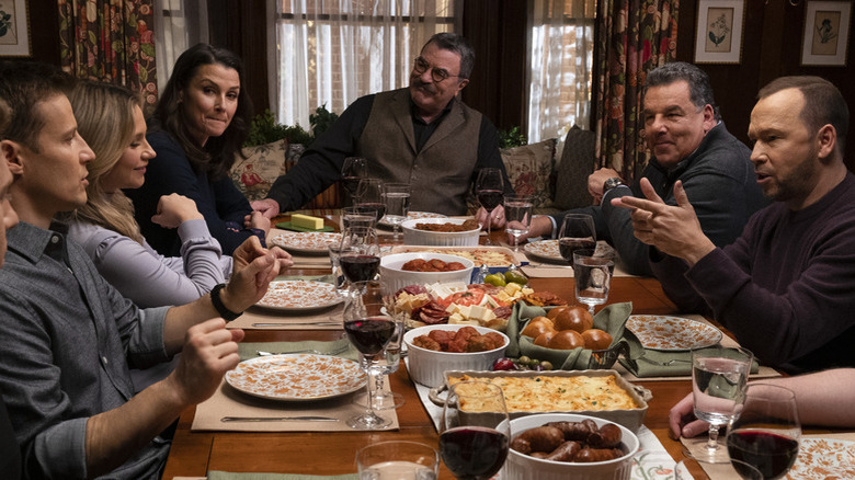 Reagan family at dinner table