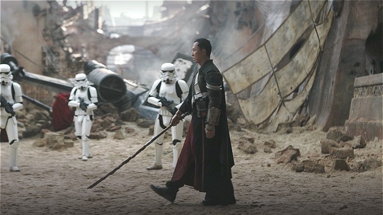 Chirrut approaches stormtrooper squad