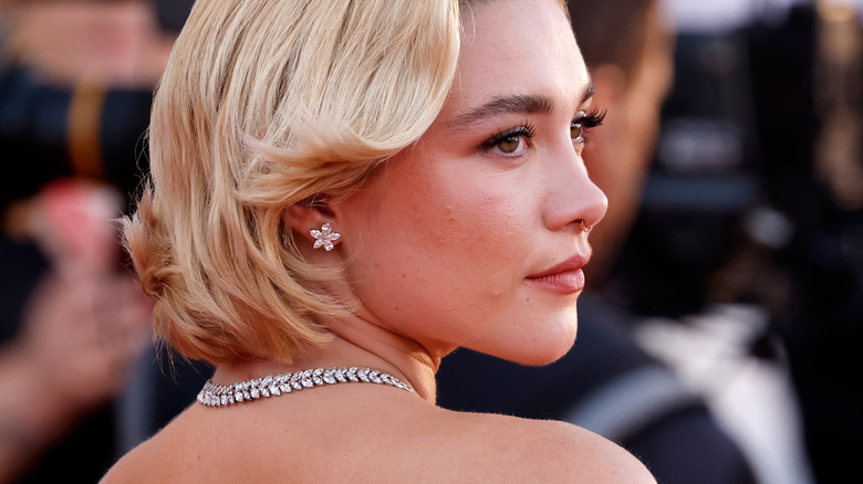 Florence Pugh walking the carpet