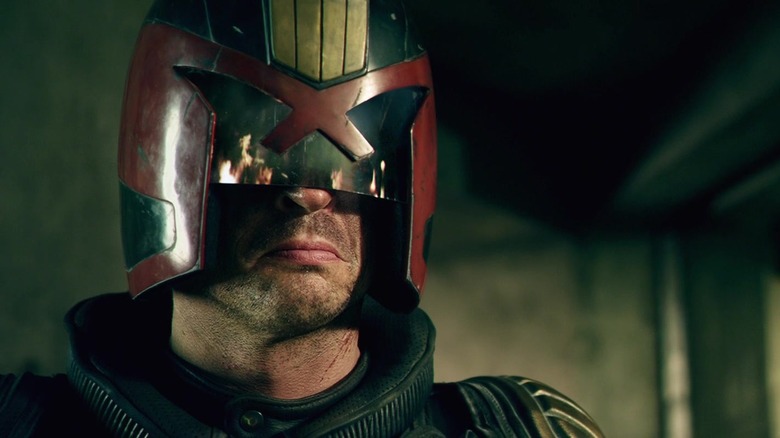 Dredd fiery visor