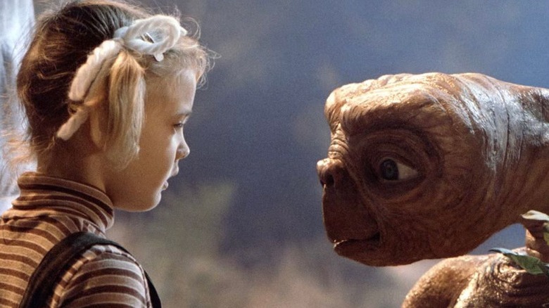 Gertie talking to ET