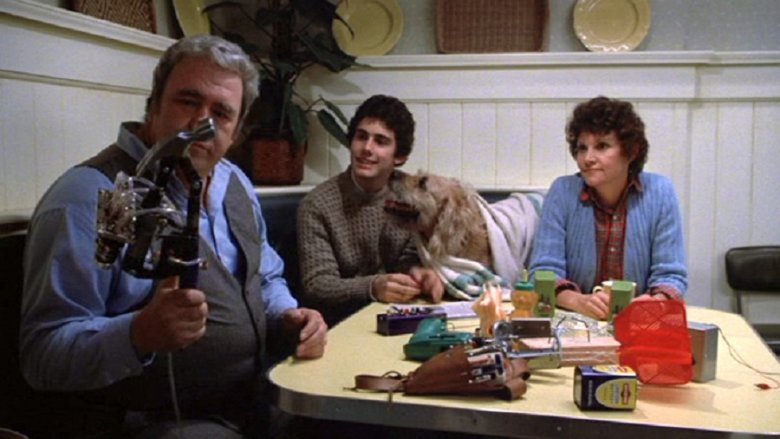 Hoyt Axton, Zach Galligan, and Frances Lee McCain in Gremlins