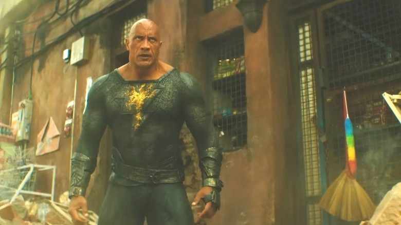 Black Adam in the middle of battle 