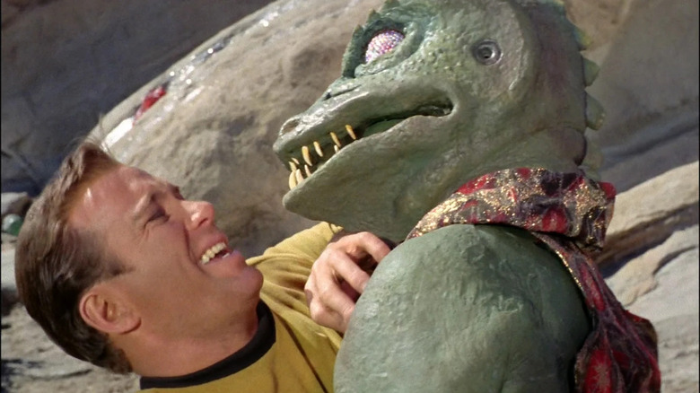 Kirk grapples a Gorn